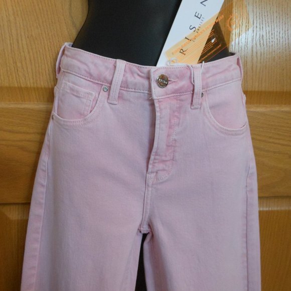 NWT!!!  Fabulous Risen Acid Pink Crop Jean - Picture 3 of 9